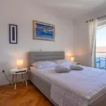 Πανσιόν Jakic 1 Χβαρ