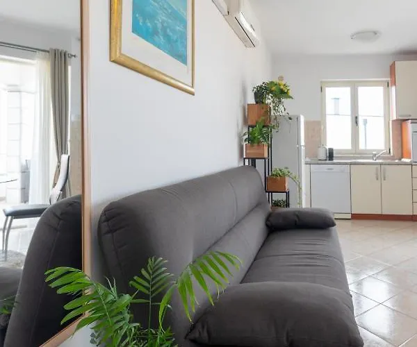 Jakic 1 Guest house Hvar Town